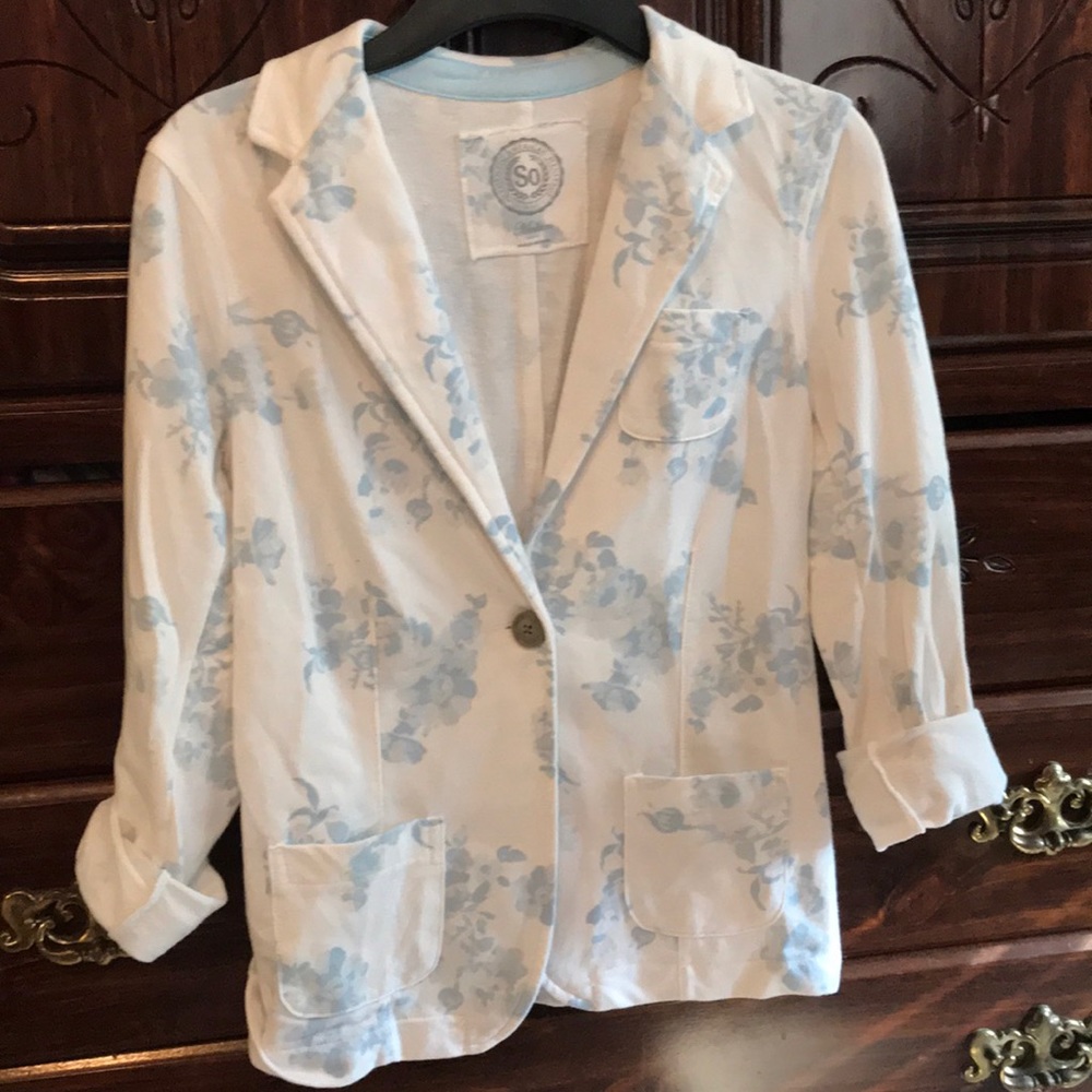 Adorable casual blazer